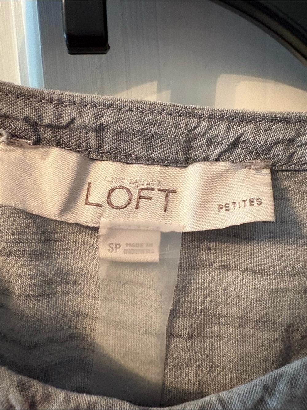 LOFT Gray Casual Button-Down Shirt - Picture 2 of 2